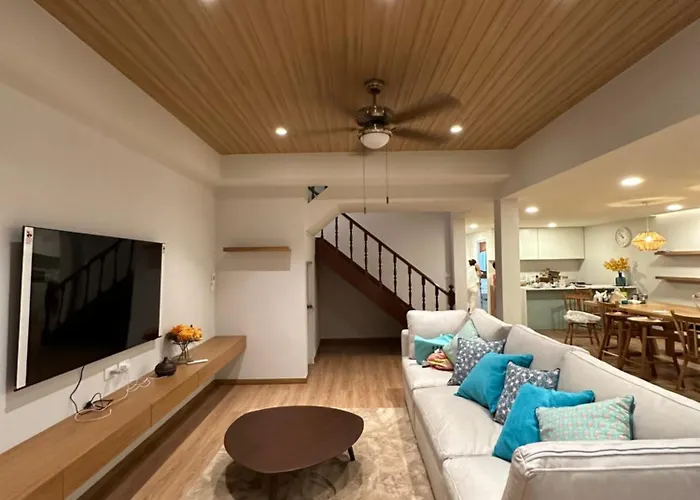 Сasa de vacaciones Bunya House Near Bts Asok, Terminal21 Free Bf